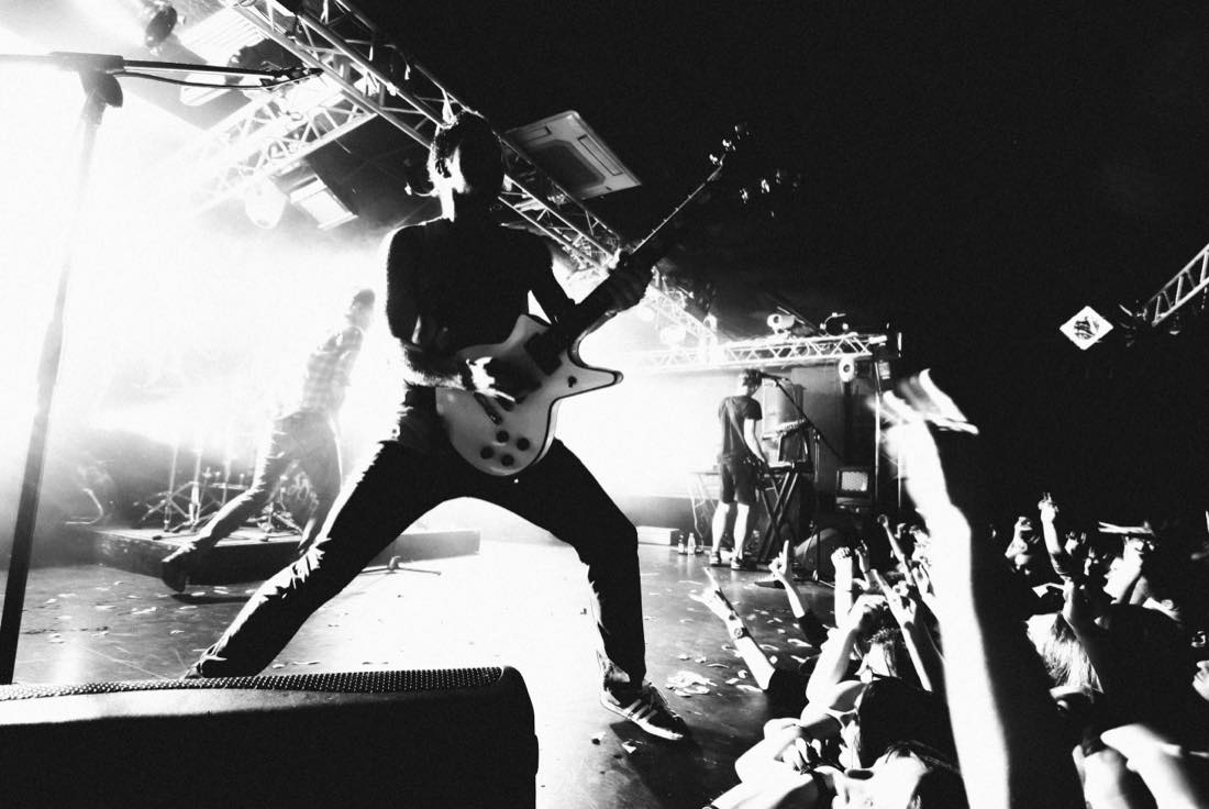 Guitarrista en concierto